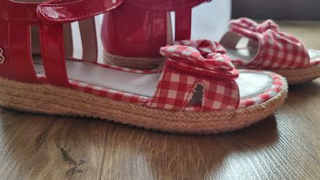 Sandalky, mayoral,36