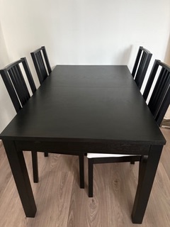 Rozkladací jedálenský stôl ikea + 4 stoličky, 