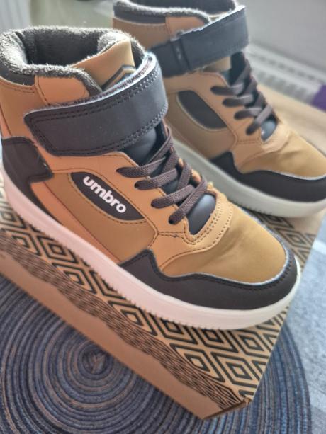 Chlapčenská obuv, umbro,32