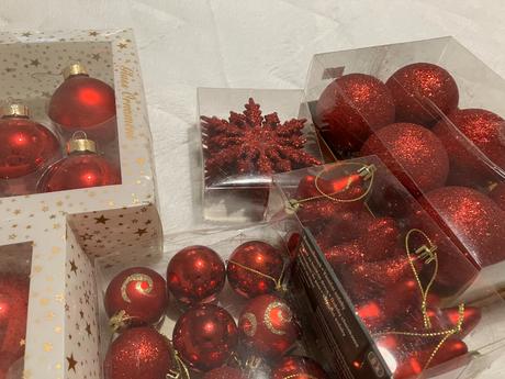 Vianočné ozdoby červené, 