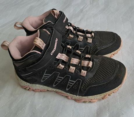 Členkové tenisky 35, 35