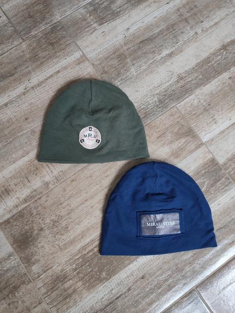 Čiapky mirau, mirau,<50