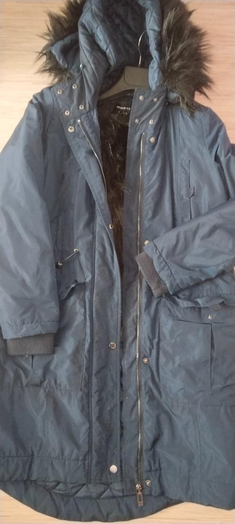 Vetrovka predĺžená ,tiene na fotografiách, m