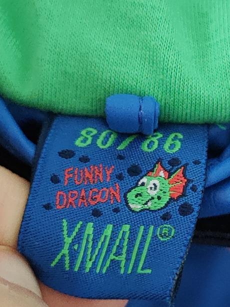 Pogumovaná bundička, 80