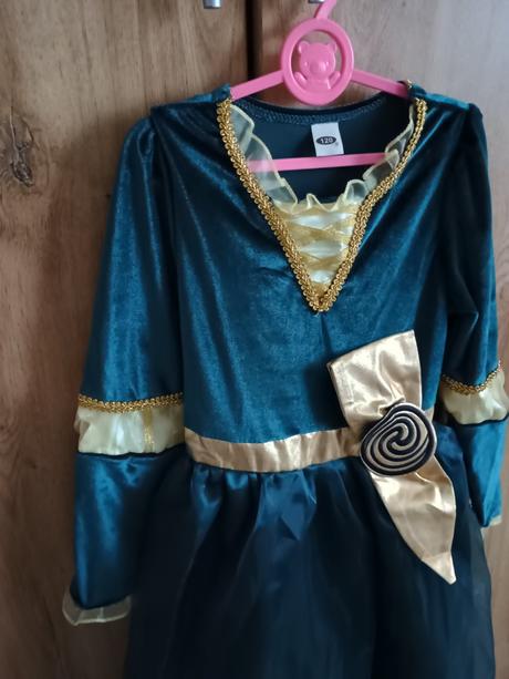 Šaty na karneval merida veľ 120, 