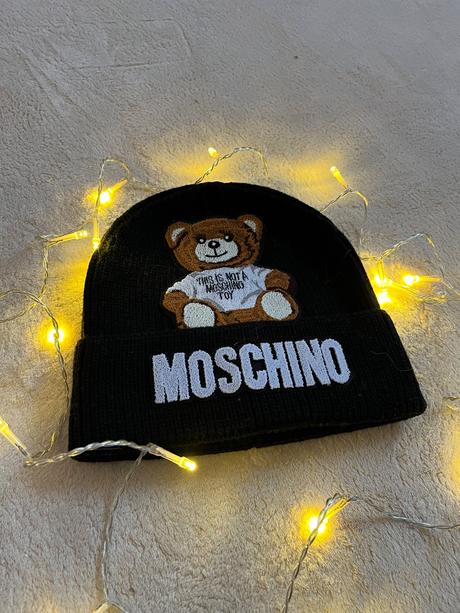 Zimné čiapky, moschino