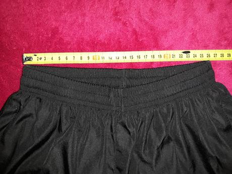 Šušťákové nohavice, 158