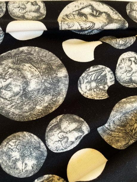 Luxusné spoločenské šaty, m