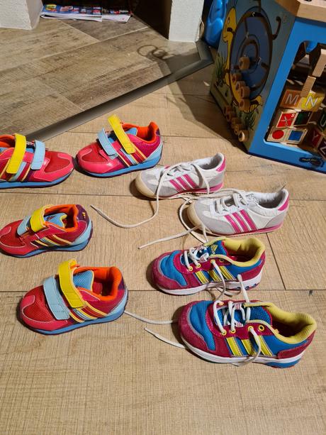 Adidas botasky, adidas,25