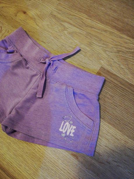 Fialové kratasky, age,98