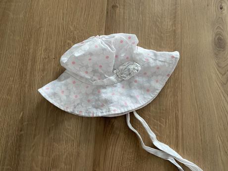 Klobúčik letný, 50