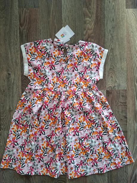 Mile letne saty z rakuska, vel.122, nove, topolino,122