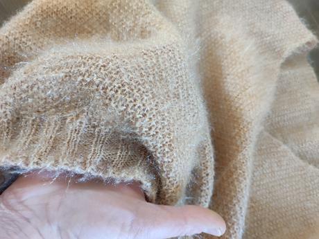 Dámsky sveter, 