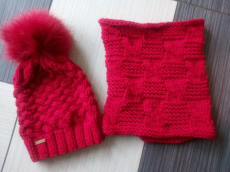 Čiapočka s brmbolcom+nakrcnik, 56 - 158