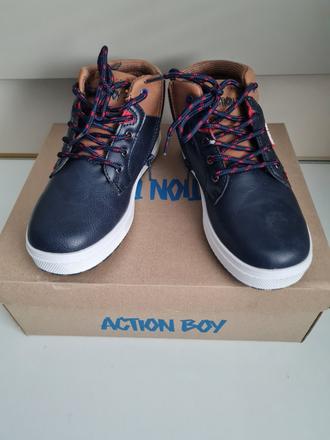 Topanky action boy, 33