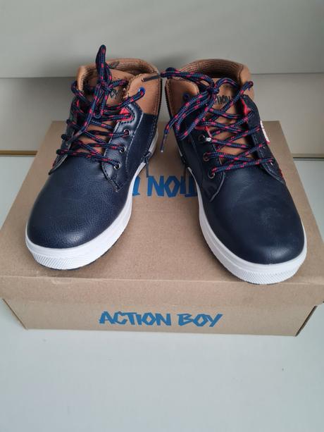 Topanky action boy, 33