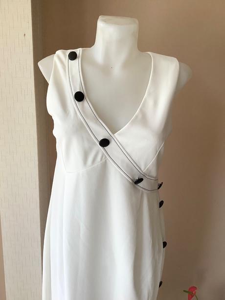 Krásne asos šaty, 40