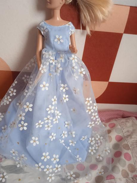Šaty pre babiku barbie, 