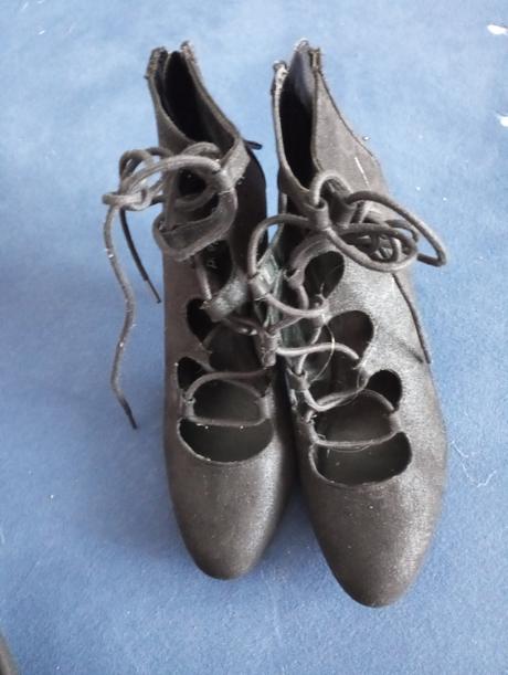 Čierne topánky na snurovanie, 36