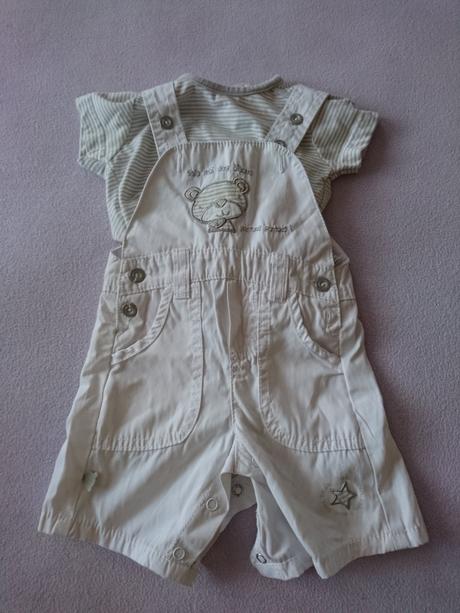 Kratke nohavice na traky, 62