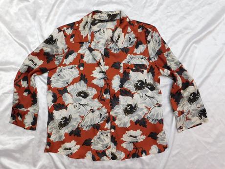 Velmi pekna bluzka, zara,40