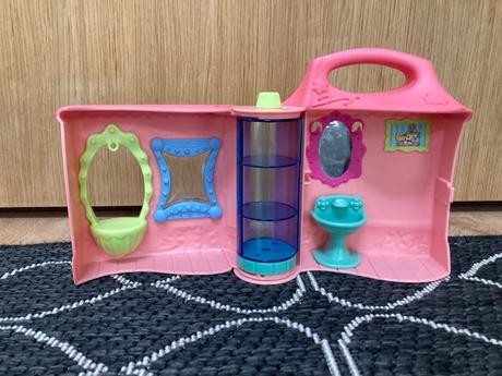 Littlest pet shop - zvieratko a malý domček, 