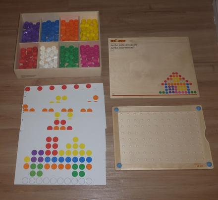 Mozaika v skrinke "veľké klinčeky", 