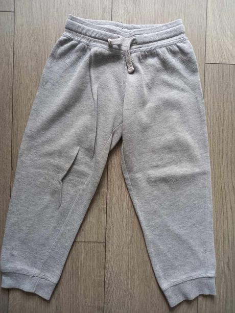 Tepláky 98/104, lupilu,98