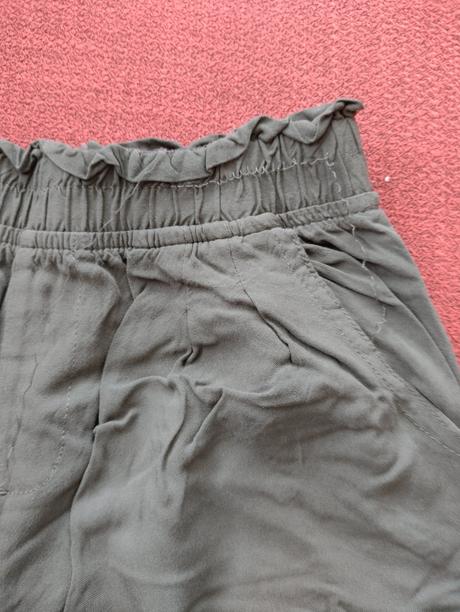 Letné nohavice, 152