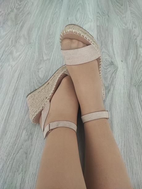 Sandále na platforme, 40