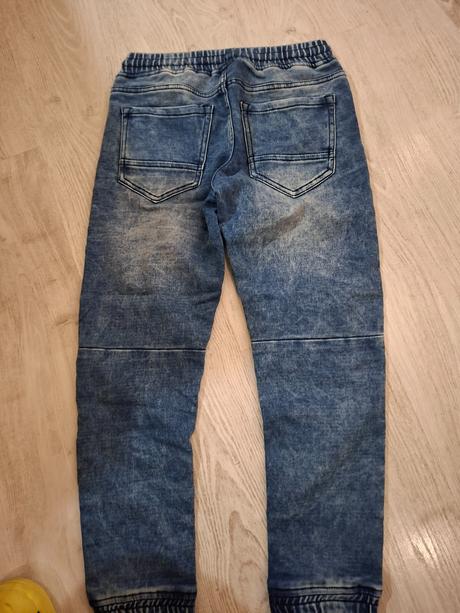 Teplejšie pohodlné rifle č.146/152, pepperts,152