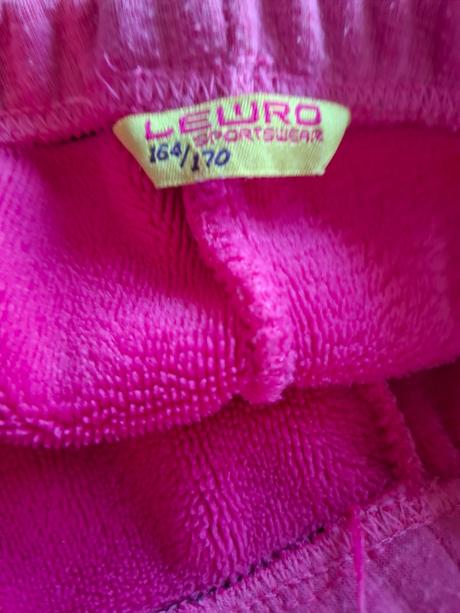 Tepláky, legíny, 140–152