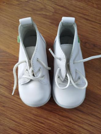 Biele kožené topánky, 20