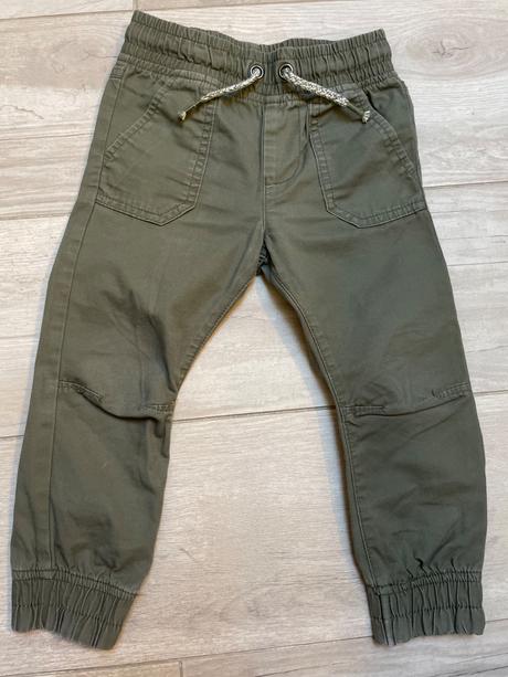 Pohodlné olivové gaťuše, f&f,98