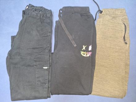 Teplaky a nohavice, 134