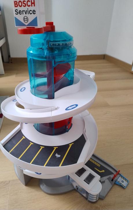 Poschodová garáž bosch helix, 