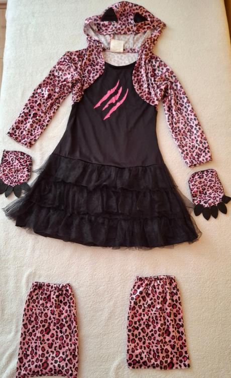 Kostým ružový leopard,