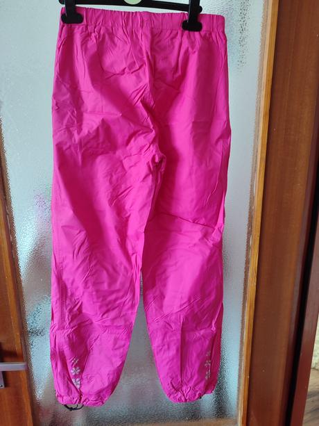 Nohavice do dažďa, lewro,152
