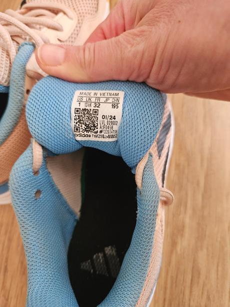 Tenisky adidas  cournflash na tenis, adidas,32