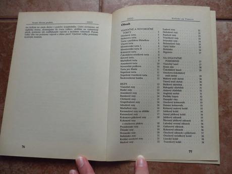 2 kuchárske knihy - vianočné a sviatočné pečenie,