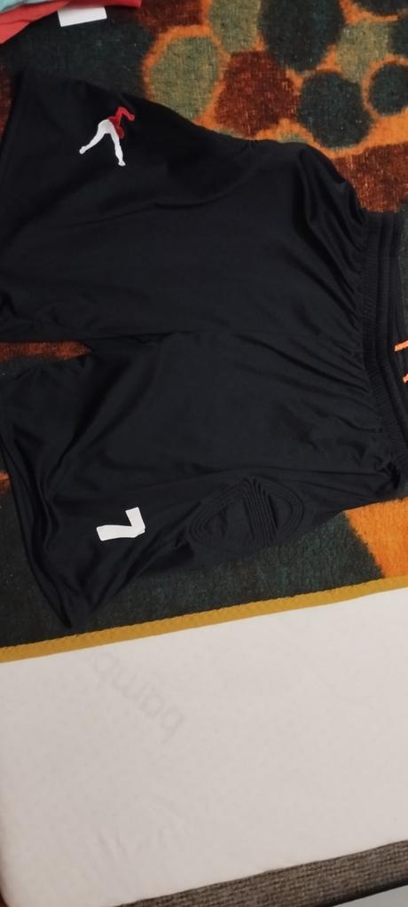 Kraťasy futbalove, s