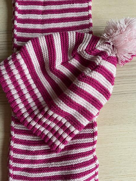 Čiapka a šal, benetton,122