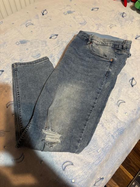 Tehotenské rifle iba odskúšané, 42