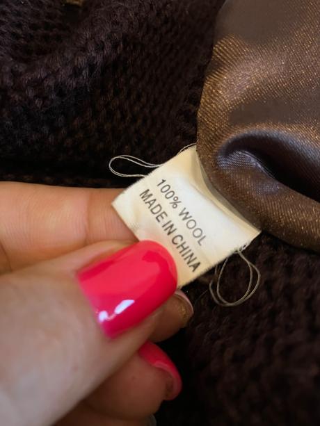 Dievčenská huňatá vesta s flitrami, 158