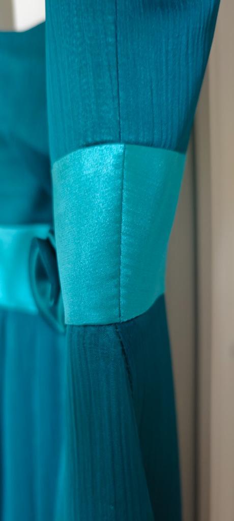 Spoločenské - koktejlové/párty šaty, 36