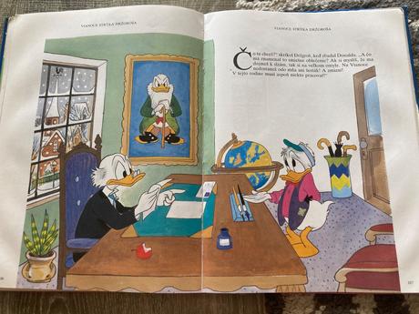 Veselé vianoce s mickey mousom a jeho priateľmi,