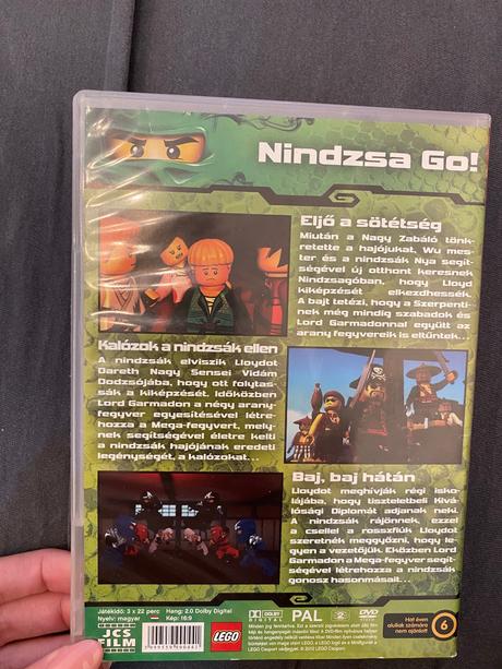 Dvd ninjago po maďarsky, 