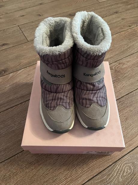 Snehule 36, kangaroos,36