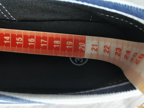 Bielomodre tenisky, 36