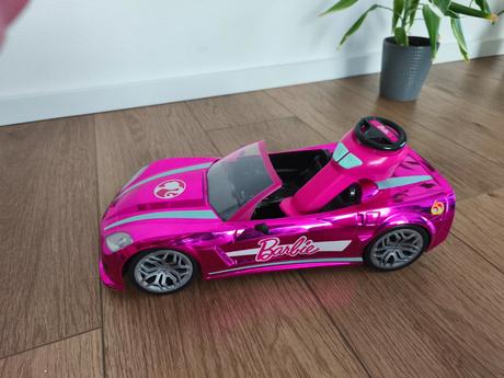 Barbie auto,